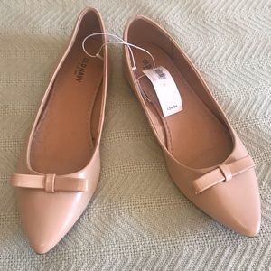 NWT Old Navy Nude Flats